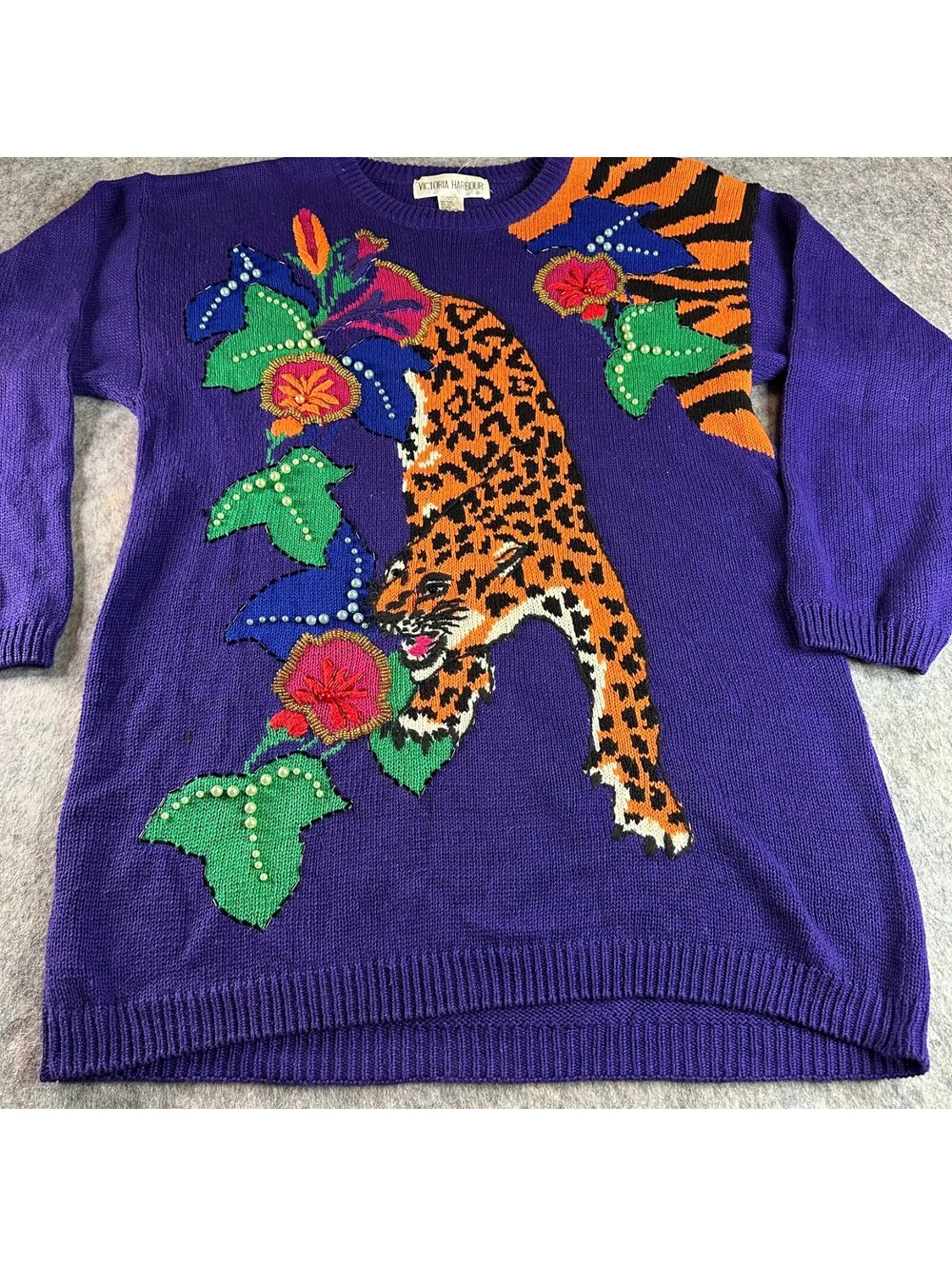 Vintage Victoria Harbour Purple Leopard Tiger Beaded Sequin Crewneck Sweater M